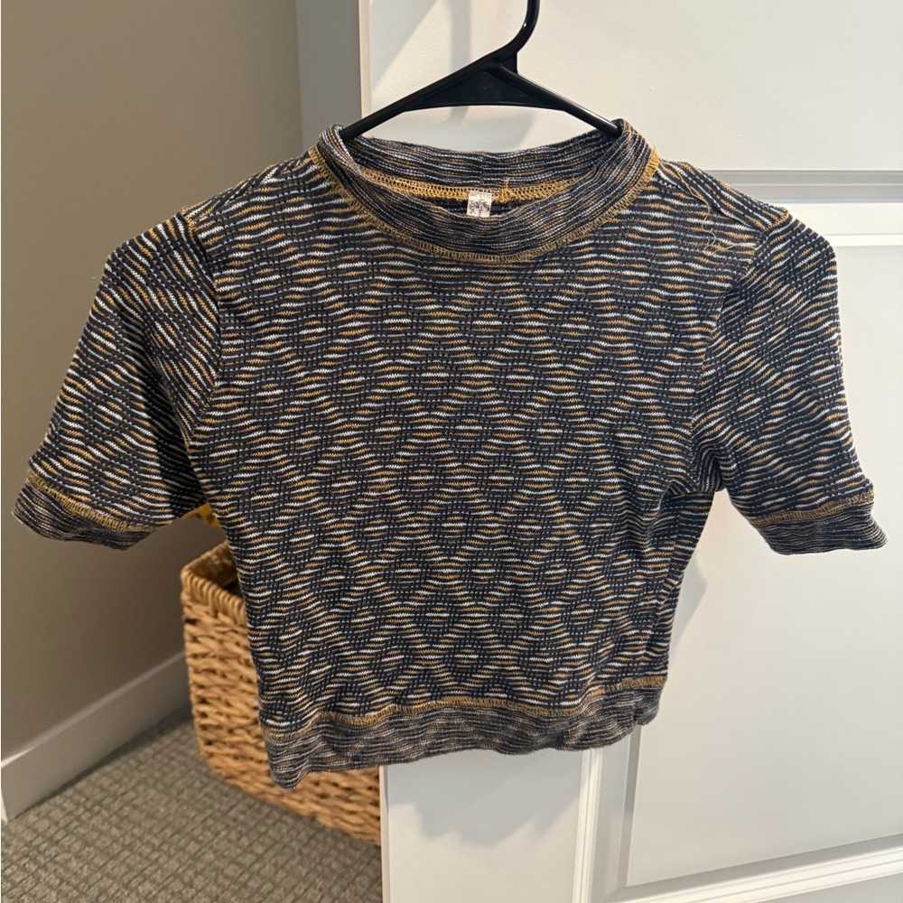Free People Knit cropped t-shirt in black and Tan